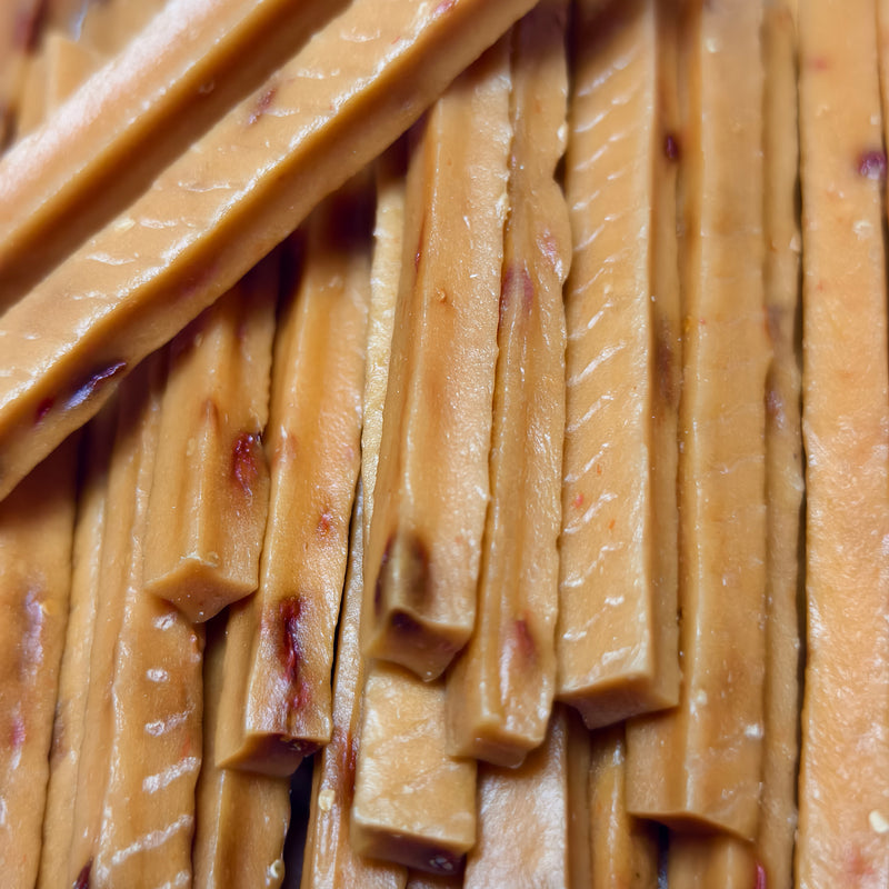 B022 Chicken & Goji Strips 1 kg